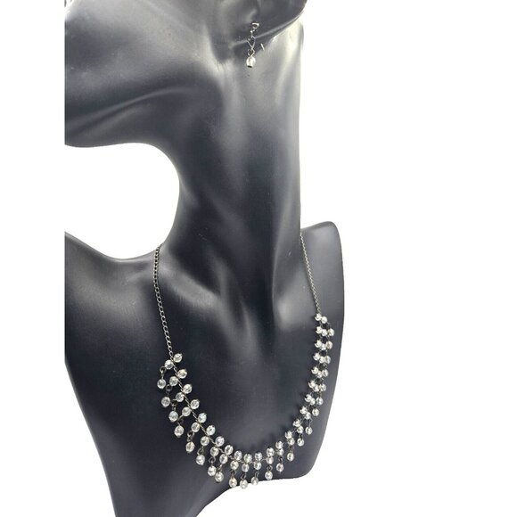 EVITA PERONI signed Iridescent Crystal bead necklace and pierced earring set - Picture 4 of 5